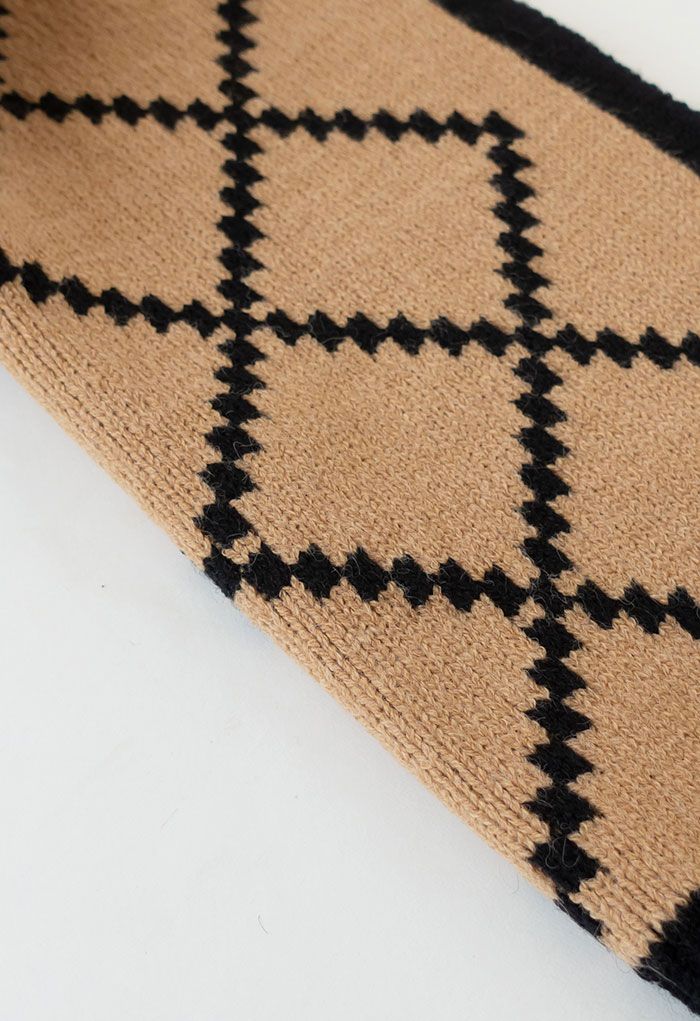 Diamond Print Scarf in Camel